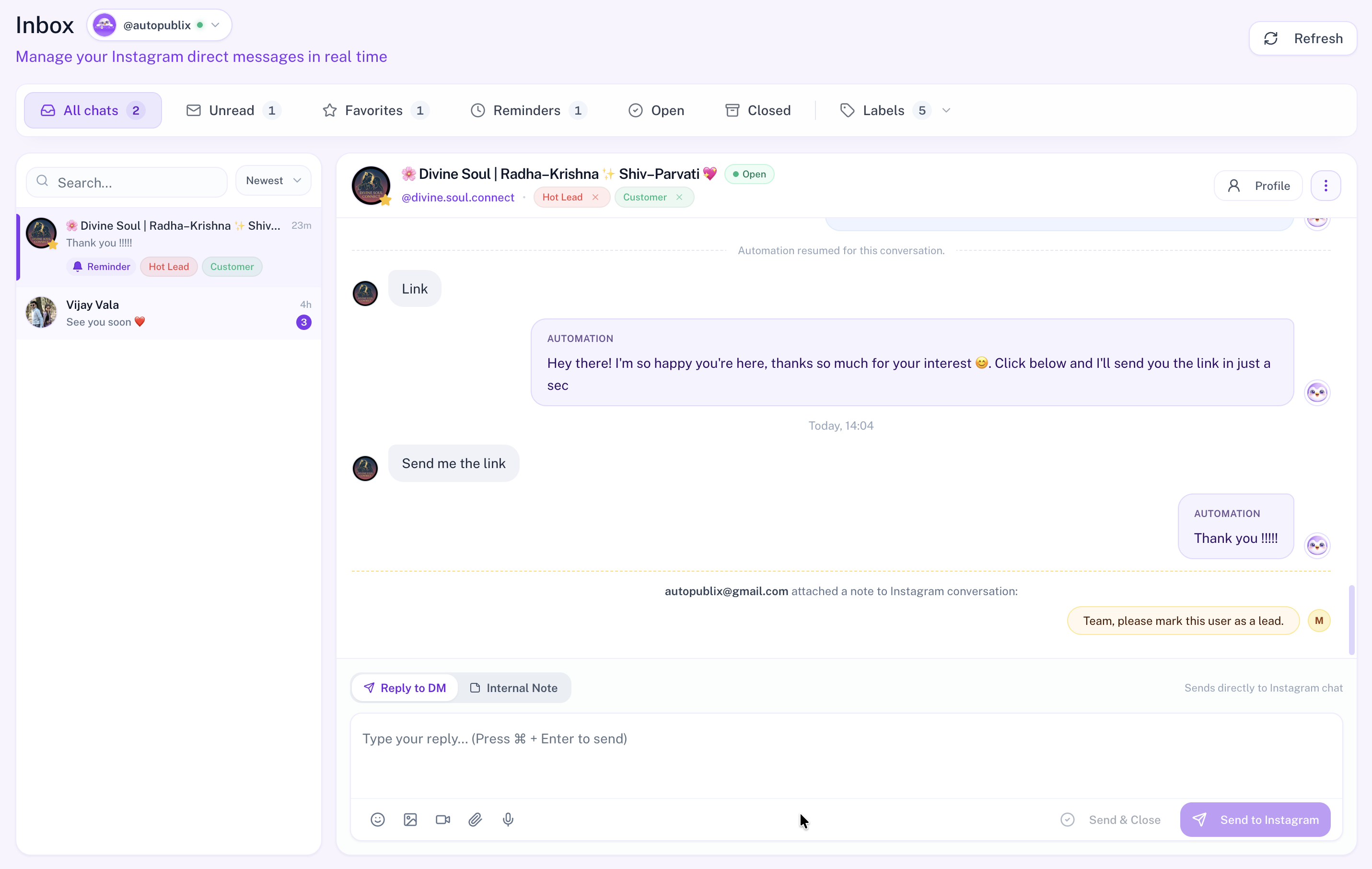 Instagram Inbox with conversation list and open chat